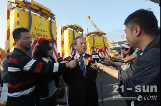 王民董事長(zhǎng)接受新華社、央視等媒體采訪